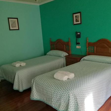 Pico Sacro I Hostal-Pension サンティアゴ・デ・コンポステーラ エクステリア 写真