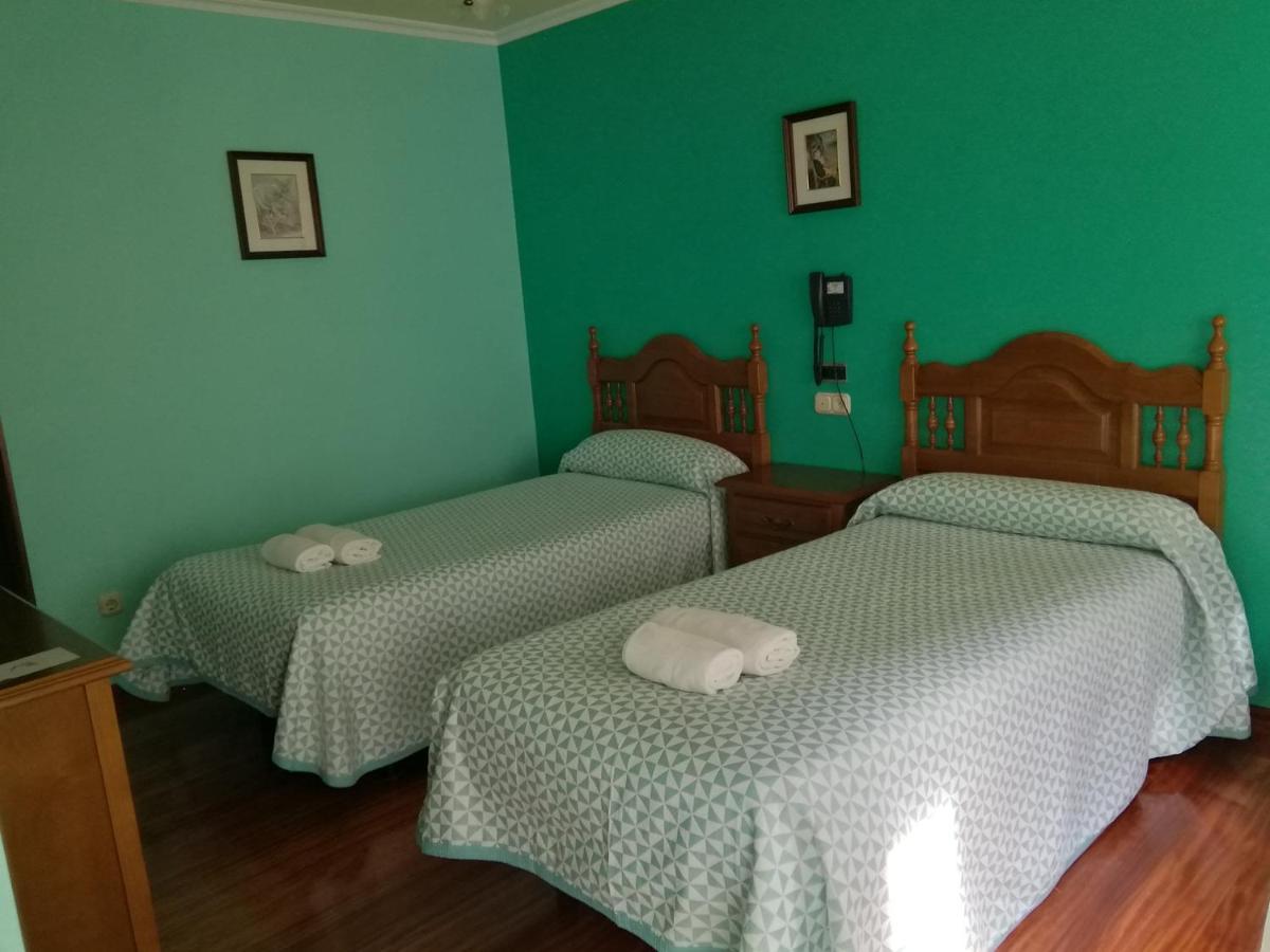 Pico Sacro I Hostal-Pension サンティアゴ・デ・コンポステーラ エクステリア 写真